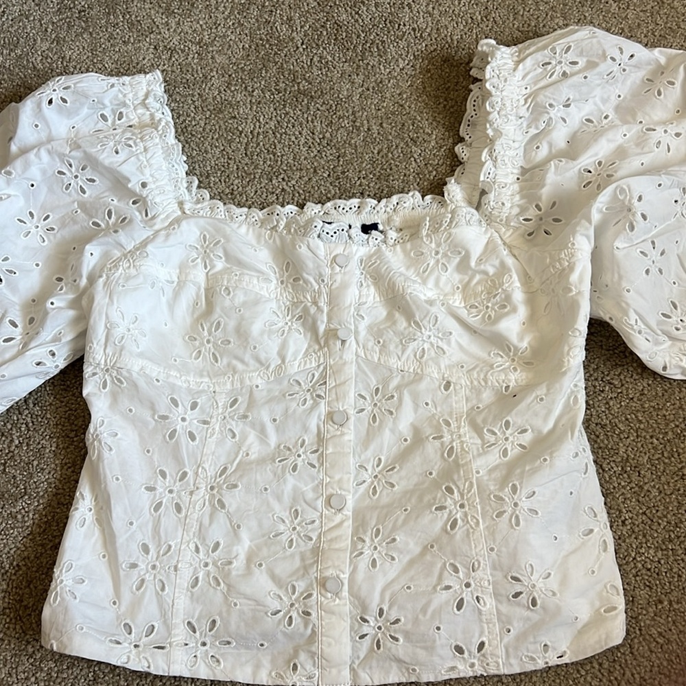 NWT Gap Puff Sleeve Eyelet Shirt Size S